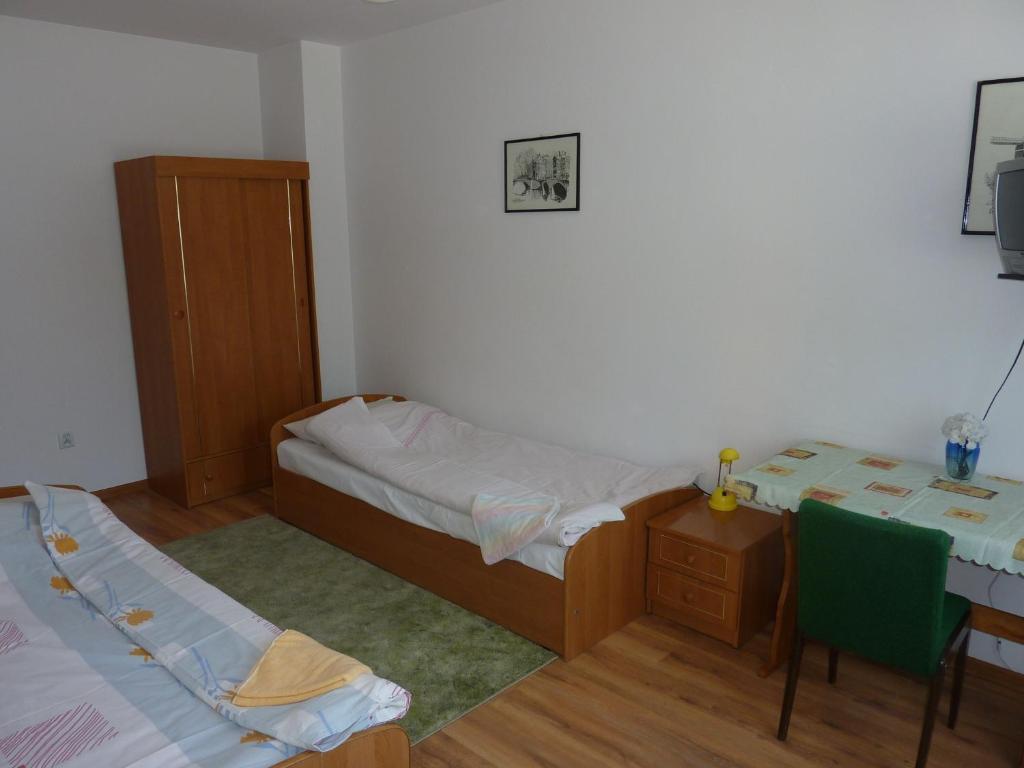 Hotelik Na Zdrowiu Лодзь Номер фото