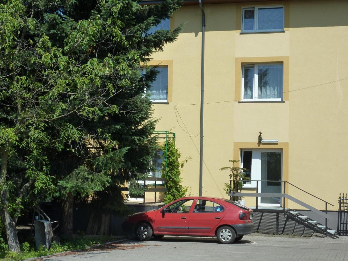 Hotelik Na Zdrowiu Лодзь Экстерьер фото