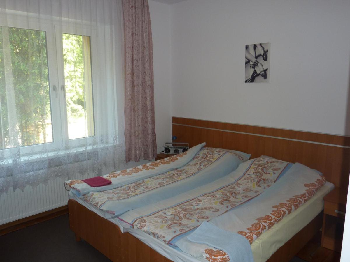 Hotelik Na Zdrowiu Лодзь Номер фото